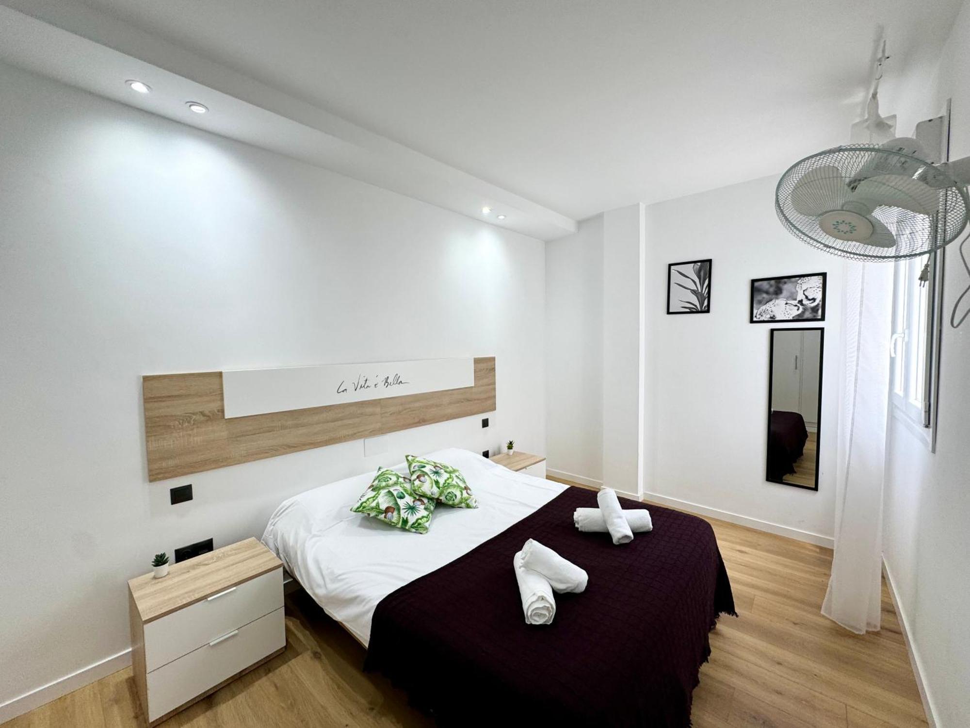 Apartamento Sweet Capuchinos Malaga Exterior photo